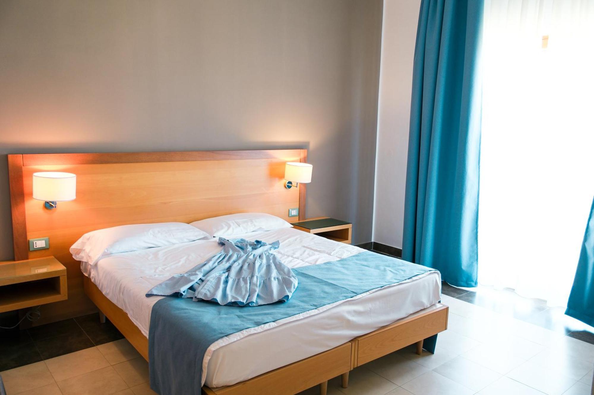 Hotel Scoglio Degli Achei Torre Santa Sabina Εξωτερικό φωτογραφία